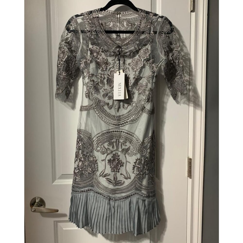 Nexiia Grey Sheer Lace Overlay Dress -  Size Small – NWT Cocktail Party Dress